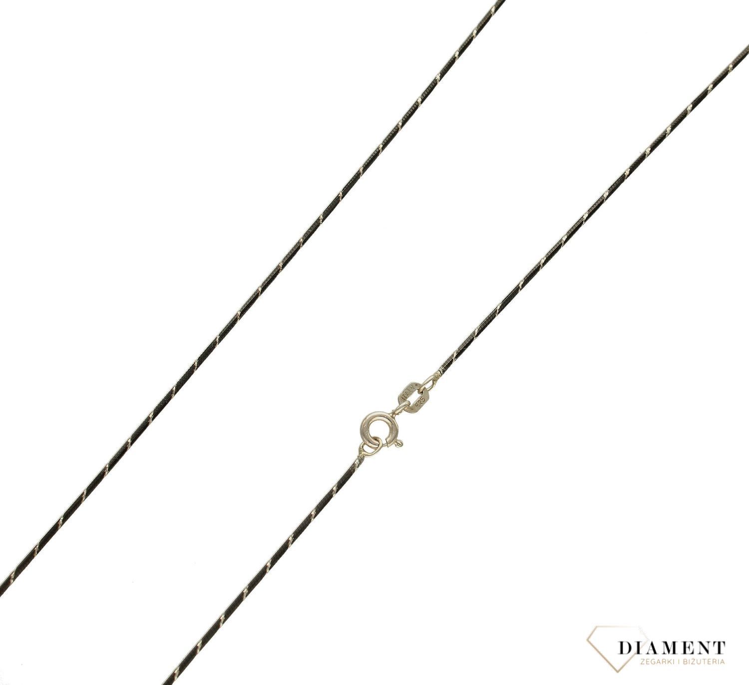 Srebrny łańcuszek 'Czarna lineczka' DIA-LAN-6010-925 0,8mm. Czarny łańcuszek srebrny. Łańcuszek srebrny linka. Łańcuszek nietypowy czarny. Łańcuszek srebrny idealny pomysł na prezent (2).jpg